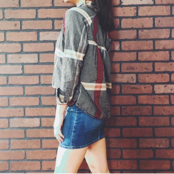 Cropped flannel blouse! - Picture 2 of 4